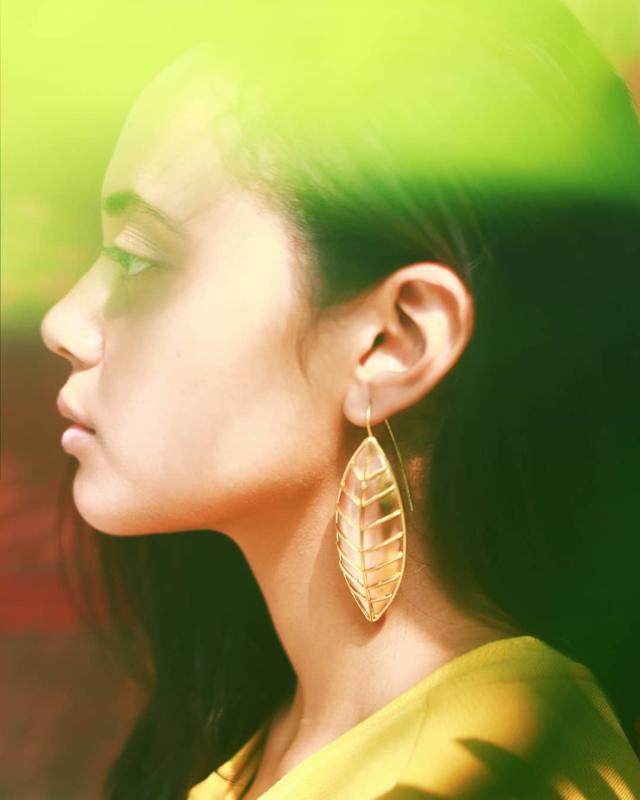 LEAF EARRINGS