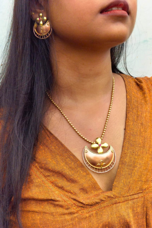 Chaandphool necklace